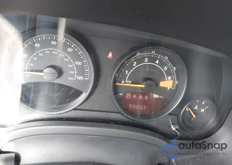 2016 Jeep Patriot Latitude z USA, uszkodzony, nr VIN 1C4NJRFB4GD646189